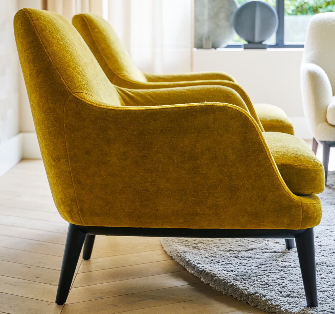 Nahaufnahme Sessel Grace in gelb