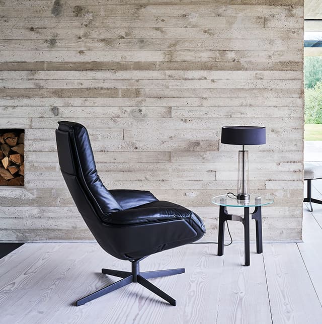 slide-bw-armchairs-daron-12-s.jpg