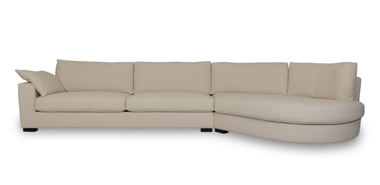 Freisteller vom beigefarbigen Sofa