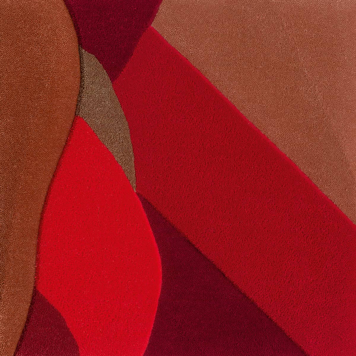 Roter Teppich mit Grafischen Formen